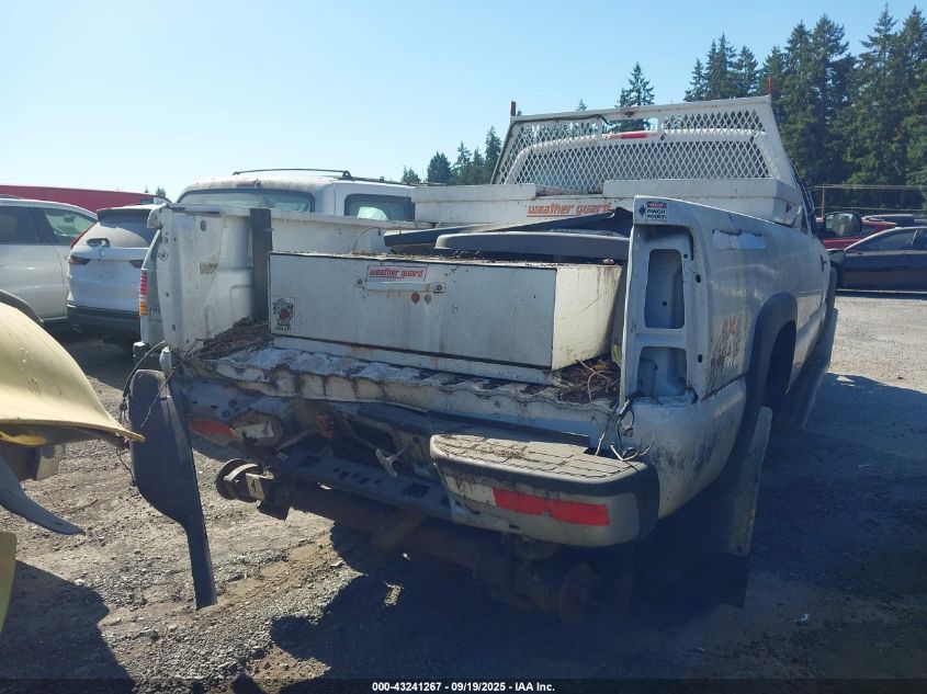 2006 Chevrolet Silverado 3500 Work Truck VIN: 1GCHK39U56E158656 Lot: 43241267