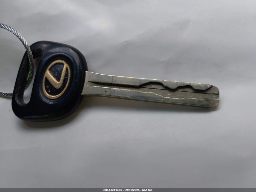 1997 Lexus Sc 300 VIN: JT8CD32Z7V1000687 Lot: 43241376