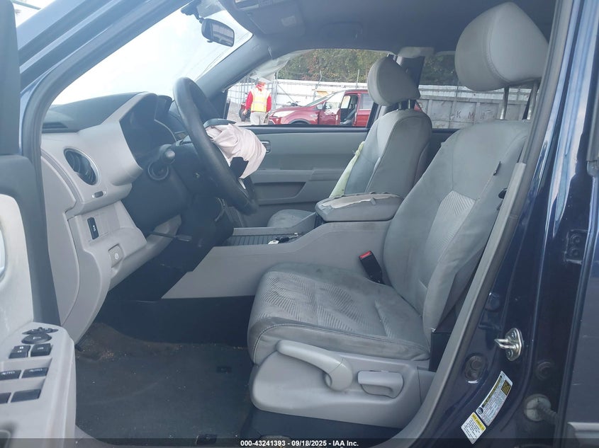 2013 HONDA PILOT LX - 5FNYF4H22DB079516