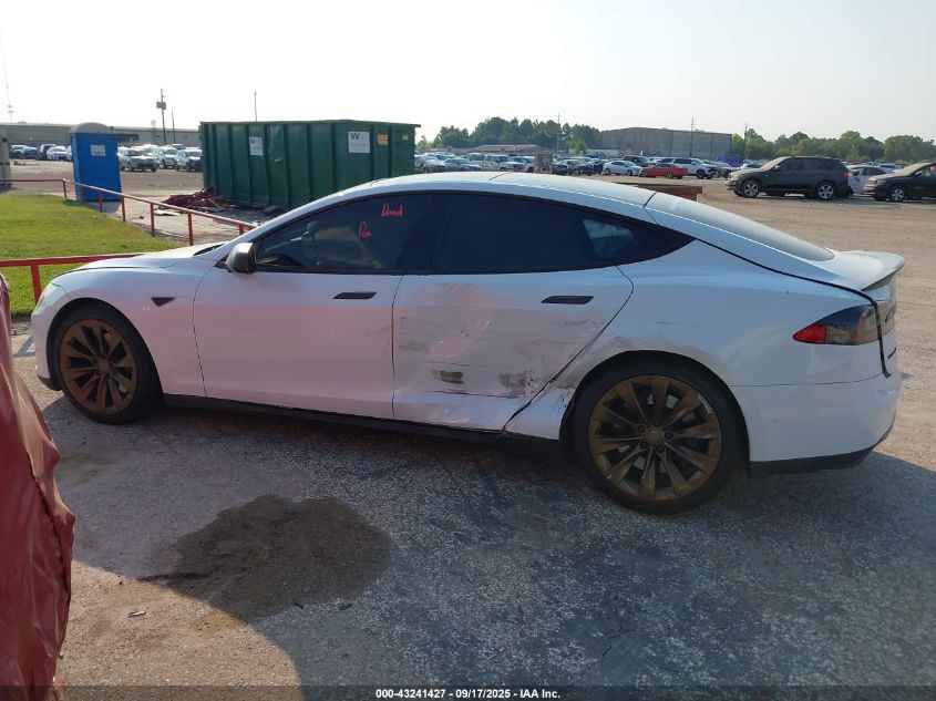 2015 Tesla Model S 70D/85D/P85D VIN: 5YJSA1S22FF082785 Lot: 43241427