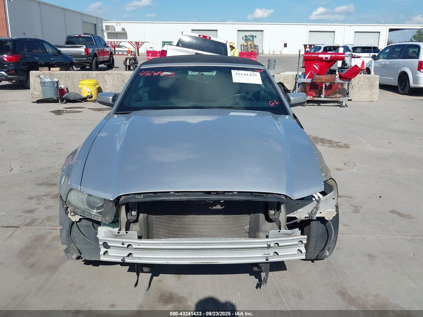 2014 Ford Mustang V6 Premium VIN: 1ZVBP8EMXE5213494 Lot: 43241433