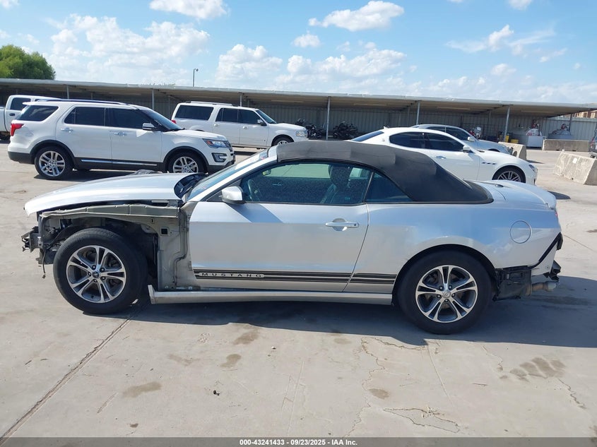 2014 Ford Mustang V6 Premium VIN: 1ZVBP8EMXE5213494 Lot: 43241433
