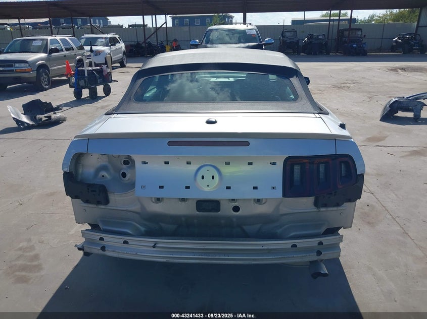 2014 Ford Mustang V6 Premium VIN: 1ZVBP8EMXE5213494 Lot: 43241433