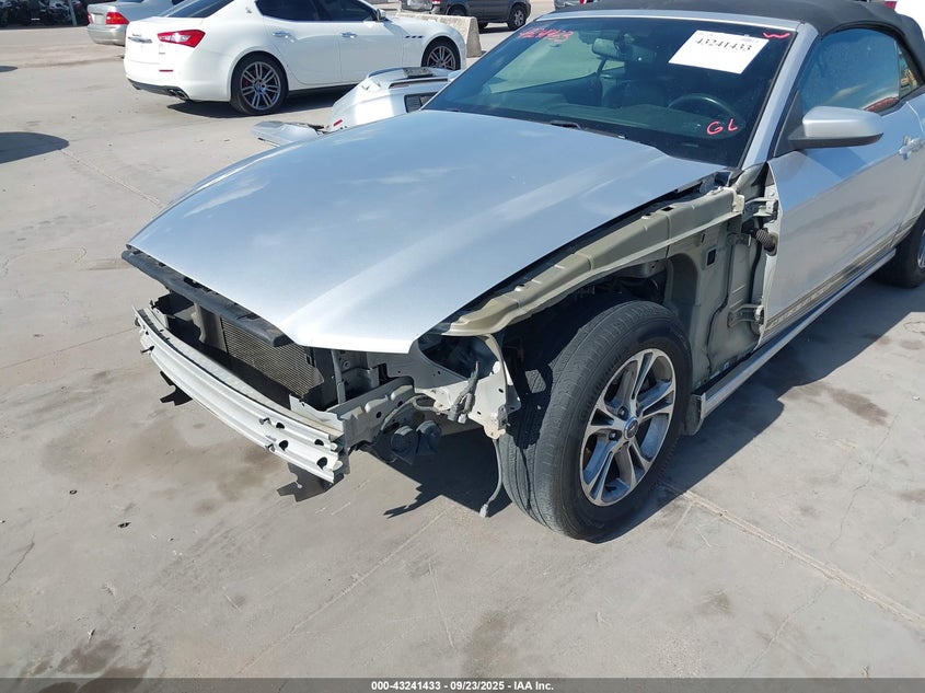 2014 Ford Mustang V6 Premium VIN: 1ZVBP8EMXE5213494 Lot: 43241433