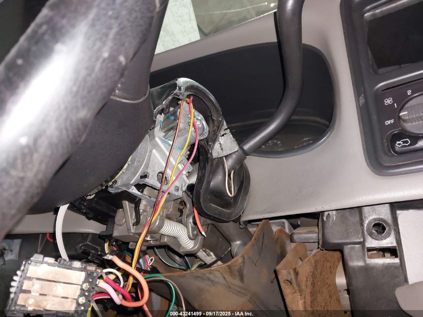 2002 GMC Sierra 2500Hd Sl VIN: 1GTHK23152F167693 Lot: 43241499