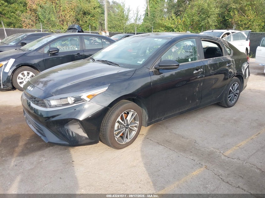 3KPF24AD8NE430693 2022 KIA FORTE photo no. 2