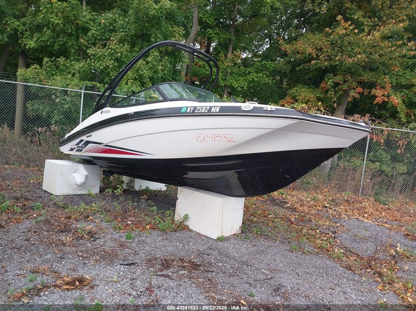 2017 Yamaha Other YAMC0182H617 photo #1