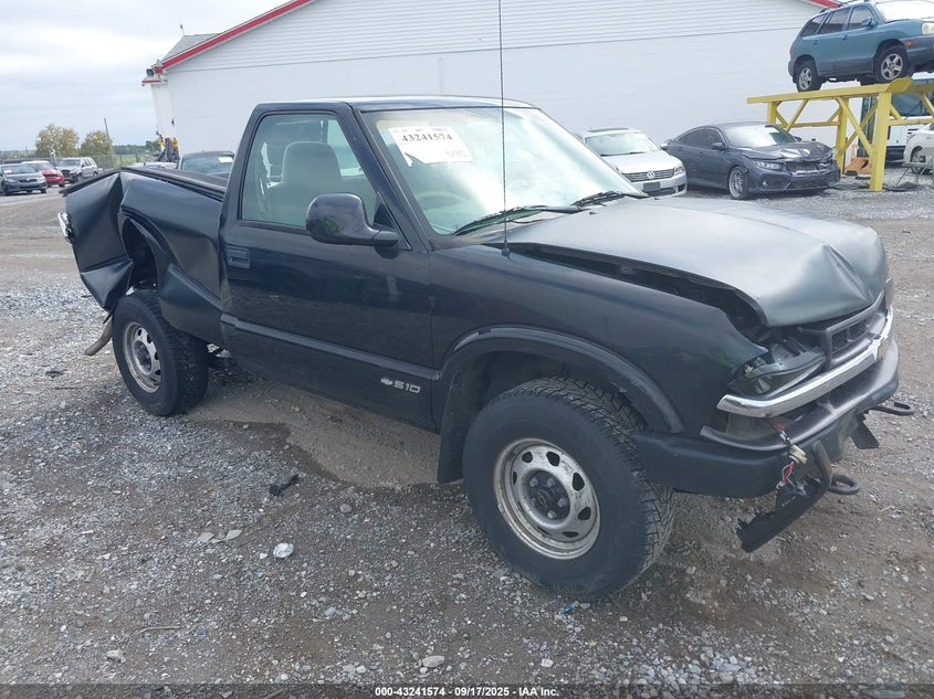 1999 Chevrolet S-10 black truck gasoline 1GCDT14X1X8108564 photo #1