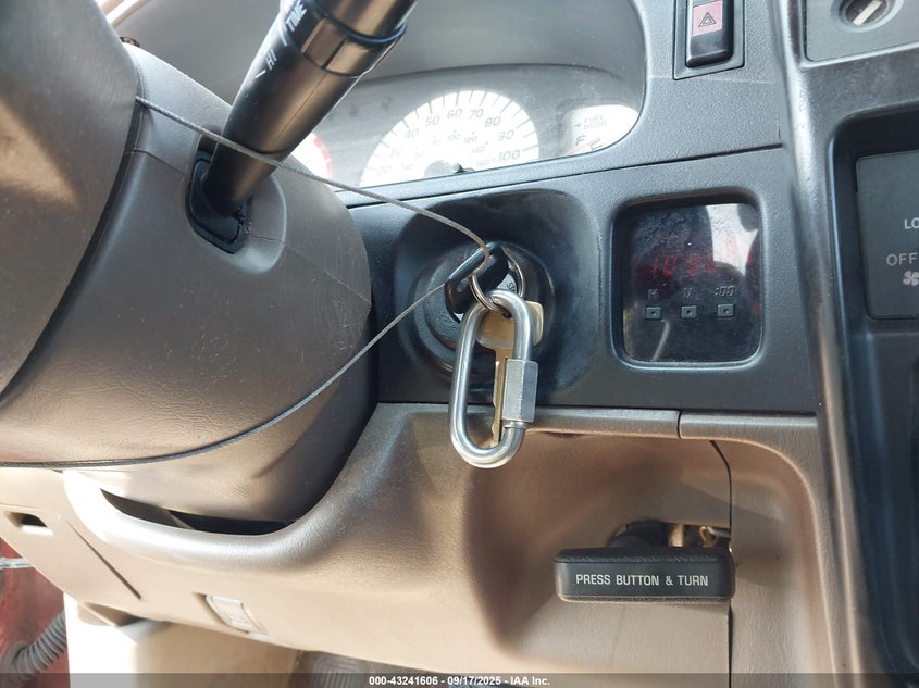 2003 Toyota Tacoma VIN: 5TEVL52N33Z268483 Lot: 43241606