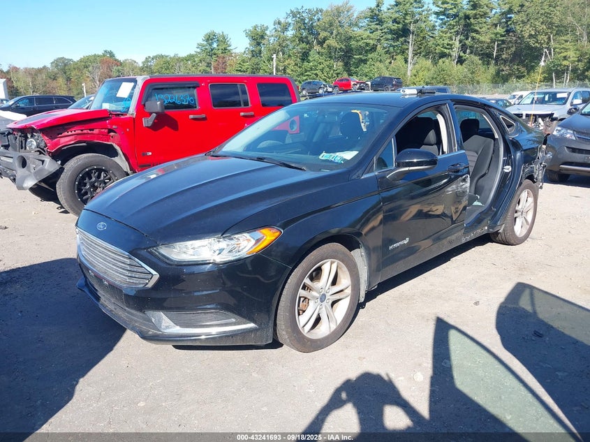 VIN 3FA6P0LU0JR272639 2018 FORD FUSION HYBRID SE