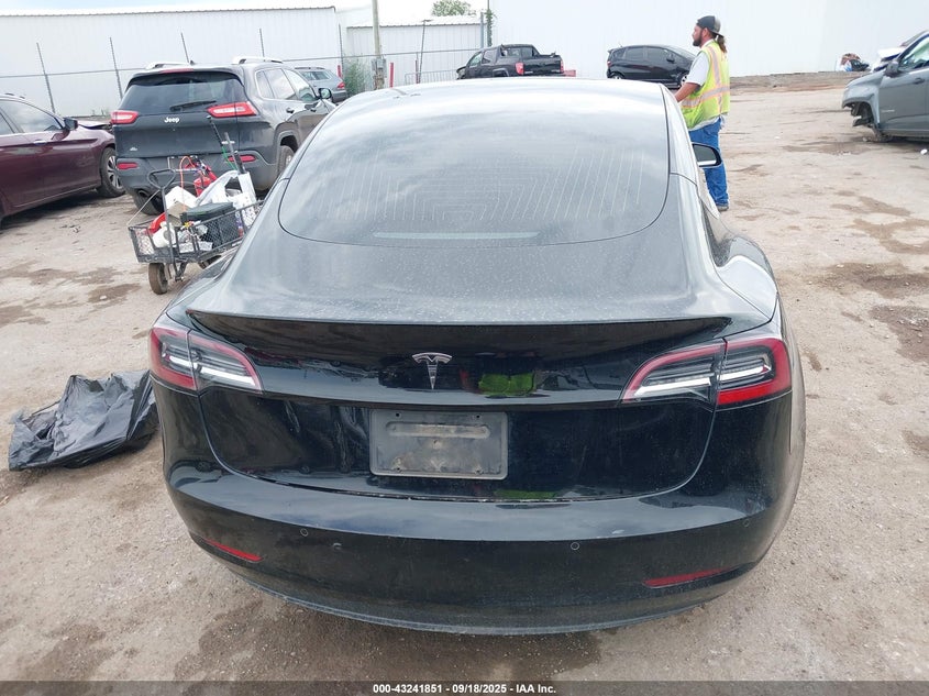 2020 Tesla Model 3 Standard Range Plus Rear-Wheel Drive/Standard Range Rear-Wheel Drive VIN: 5YJ3E1EA5LF633704 Lot: 43241851