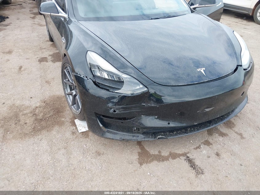 2020 Tesla Model 3 Standard Range Plus Rear-Wheel Drive/Standard Range Rear-Wheel Drive VIN: 5YJ3E1EA5LF633704 Lot: 43241851