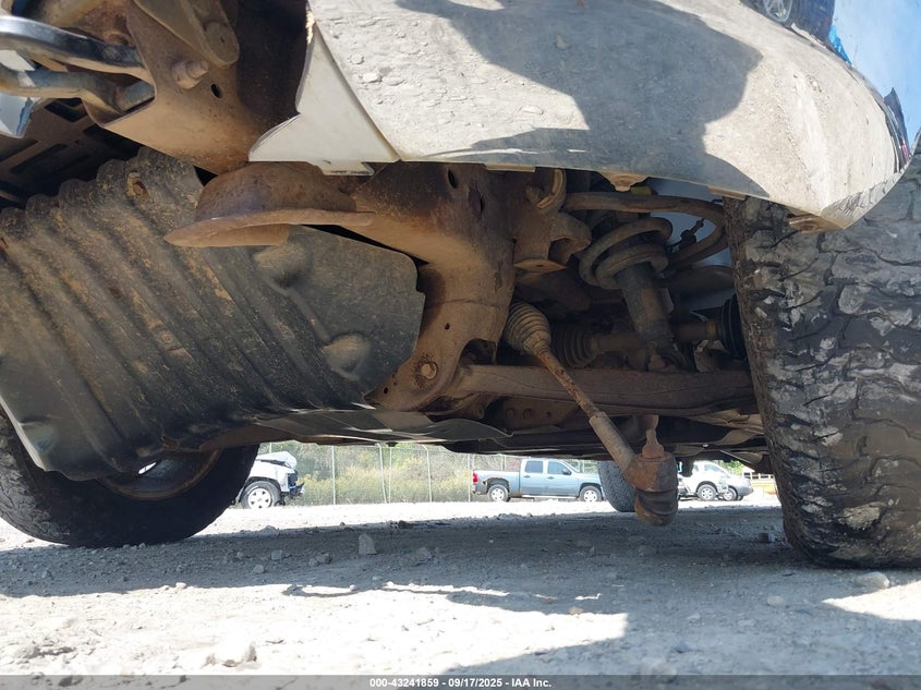 2013 CHEVROLET SILVERADO 1500 LT - 1GCRKSE73DZ143755