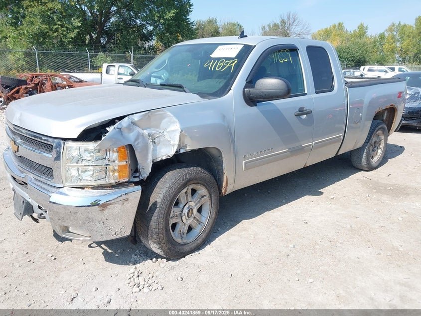 2013 CHEVROLET SILVERADO 1500 LT - 1GCRKSE73DZ143755