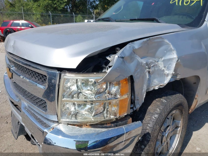 2013 CHEVROLET SILVERADO 1500 LT - 1GCRKSE73DZ143755