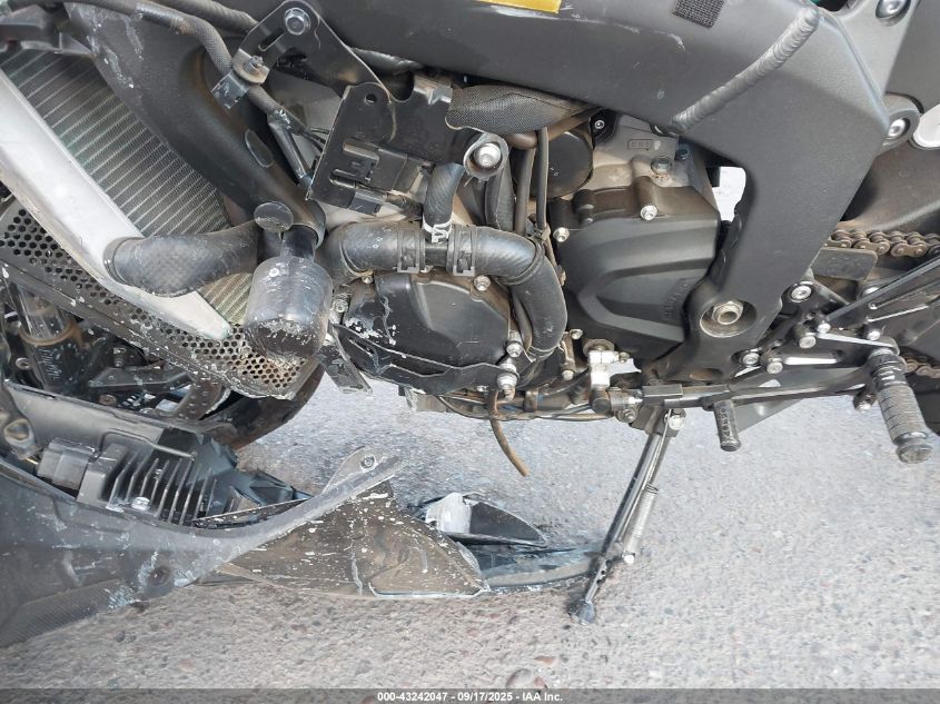 2025 Kawasaki Zx636 K VIN: JKBZXJK16SA010341 Lot: 43242047