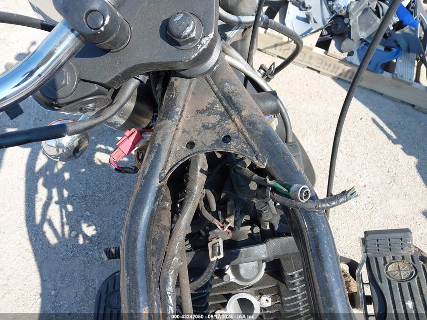 2001 Yamaha Xvs65 A VIN: JYAVM01E31A028130 Lot: 43242050