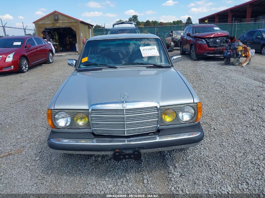1983 Mercedes-Benz 300 Dt VIN: WDBAB33A9DB030157 Lot: 43242059