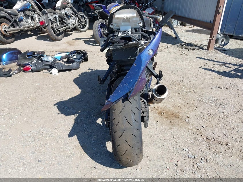 2015 Suzuki Gsx-R600 VIN: JS1GN7FA4F2101168 Lot: 43242224