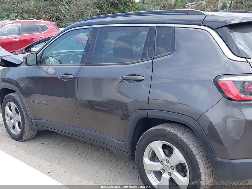 2018 Jeep Compass Latitude Fwd VIN: 3C4NJCBB6JT194296 Lot: 43242329