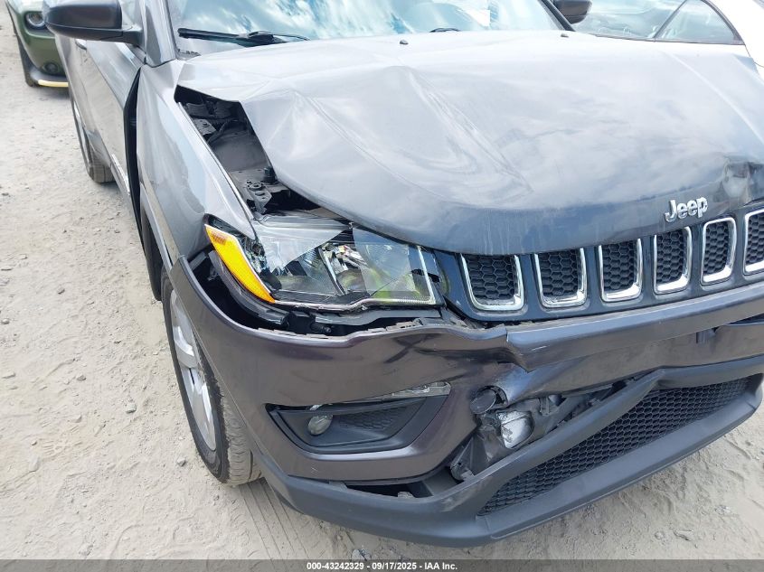 2018 Jeep Compass Latitude Fwd VIN: 3C4NJCBB6JT194296 Lot: 43242329