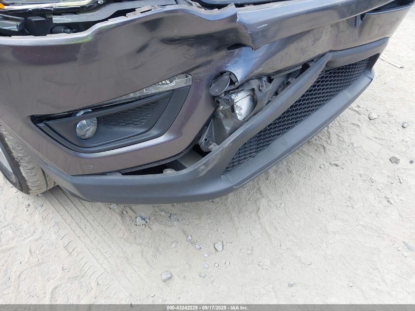 2018 Jeep Compass Latitude Fwd VIN: 3C4NJCBB6JT194296 Lot: 43242329