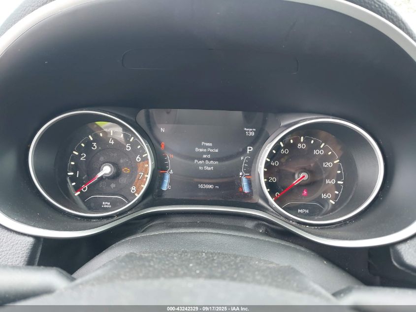 2018 Jeep Compass Latitude Fwd VIN: 3C4NJCBB6JT194296 Lot: 43242329