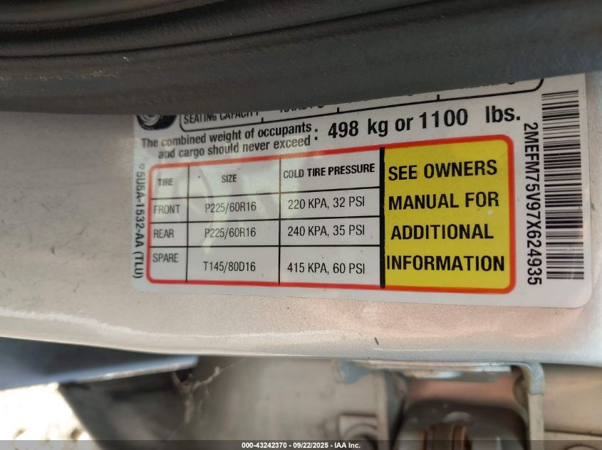 2007 Mercury Grand Marquis Ls VIN: 2MEFM75V97X624935 Lot: 43242370