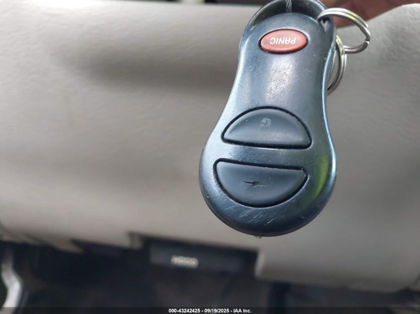 2004 Dodge Ram 1500 Slt/Laramie VIN: 1D7HU18D94J265283 Lot: 43242425