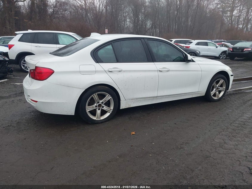 Vin: wba3a5c58df356680, lot: 43737054, bmw 328i 20134