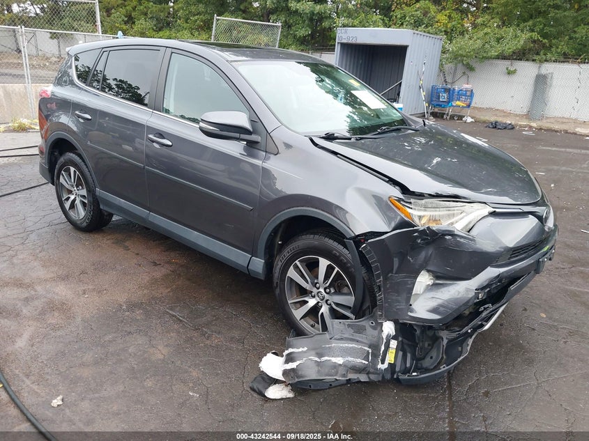 2018 TOYOTA RAV4 XLE - 2T3RFREV2JW790087