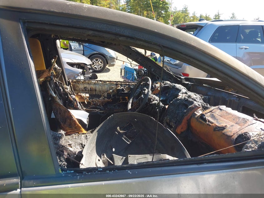 2013 NISSAN ROGUE S - JN8AS5MV5DW638057