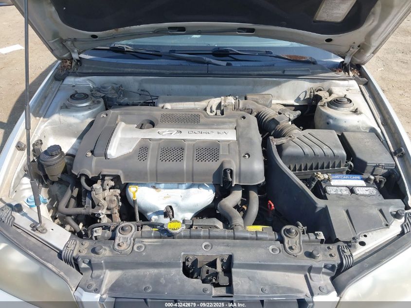 2004 Hyundai Elantra Gls/Gt VIN: KMHDN46D64U826401 Lot: 43242679