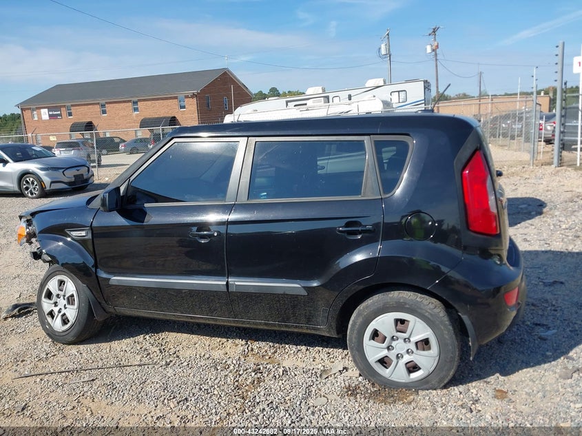 2013 KIA SOUL - KNDJT2A56D7770881