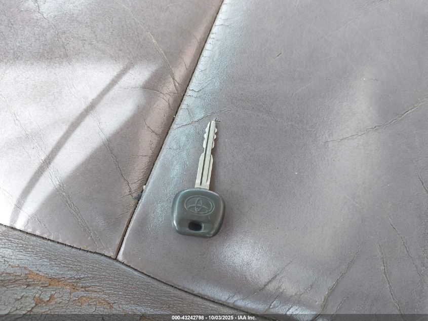 2004 Toyota Sequoia Limited V8 VIN: 5TDBT48A64S222047 Lot: 43242798