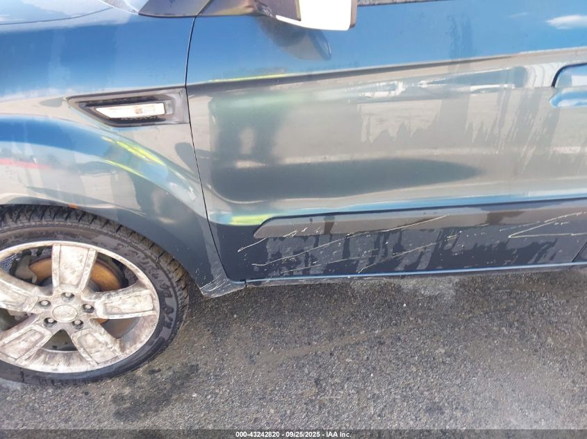 2010 Kia Soul + VIN: KNDJT2A2XA7071366 Lot: 43242820