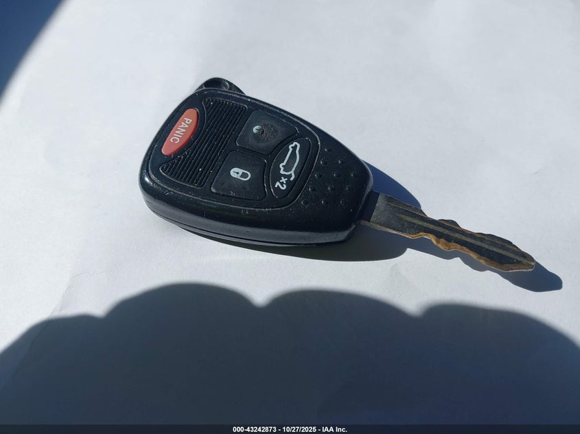 2013 Chrysler 200 Touring VIN: 1C3CCBBB4DN674177 Lot: 43242873