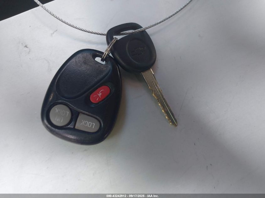 2000 Chevrolet Silverado 2500 Ls VIN: 1GCGK29U5YE270530 Lot: 43242912