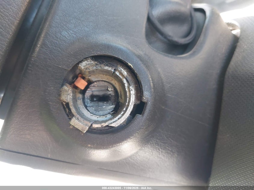 2011 Ford E-250 Commercial VIN: 1FTNE2EWXBDA49847 Lot: 43243005