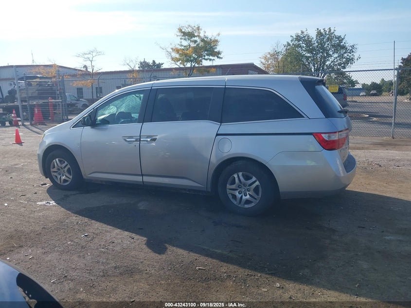 2013 HONDA ODYSSEY EX 5FNRL5H45DB082818