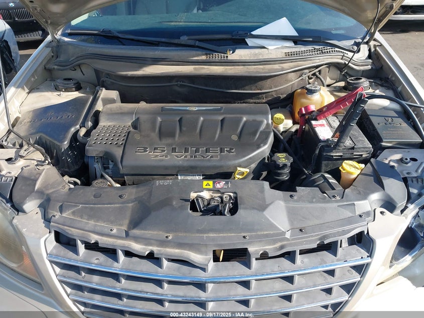 2005 Chrysler Pacifica Touring VIN: 2C4GM68435R651066 Lot: 43243149