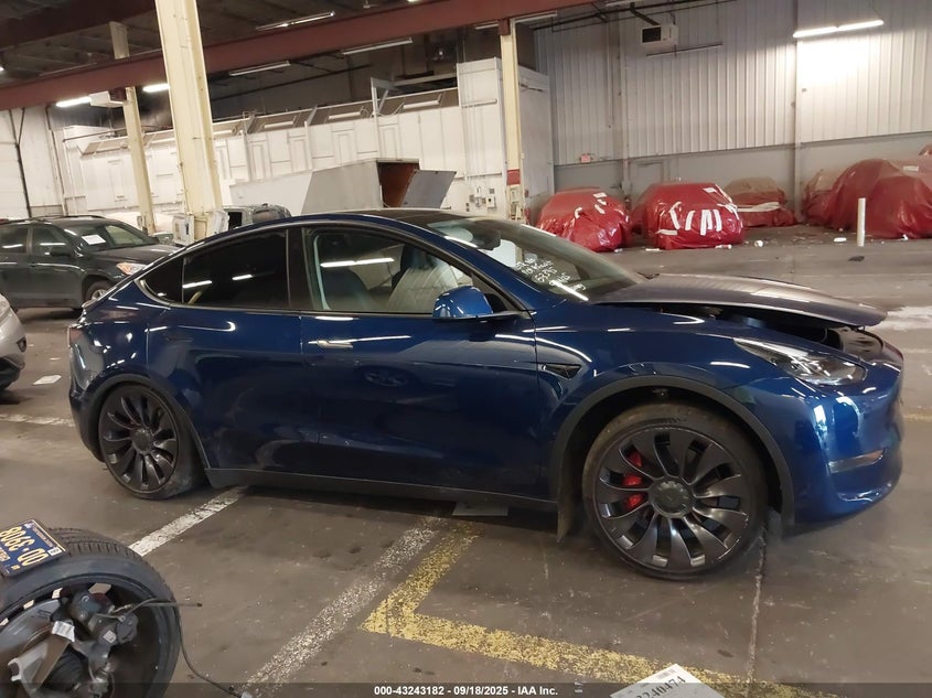 2021 Tesla Model Y Performance Dual Motor All-Wheel Drive VIN: 5YJYGDEF9MF230520 Lot: 43243182