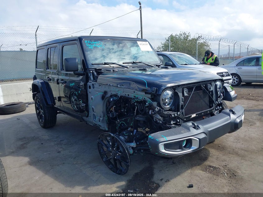 JEEP WRANGLER SAHARA 4XE