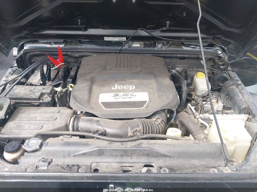 2013 Jeep Wrangler Unlimited Sport VIN: 1C4HJWDG8DL582041 Lot: 43243221