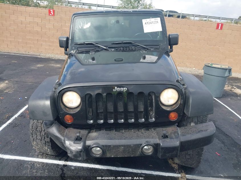 2013 Jeep Wrangler Unlimited Sport VIN: 1C4HJWDG8DL582041 Lot: 43243221