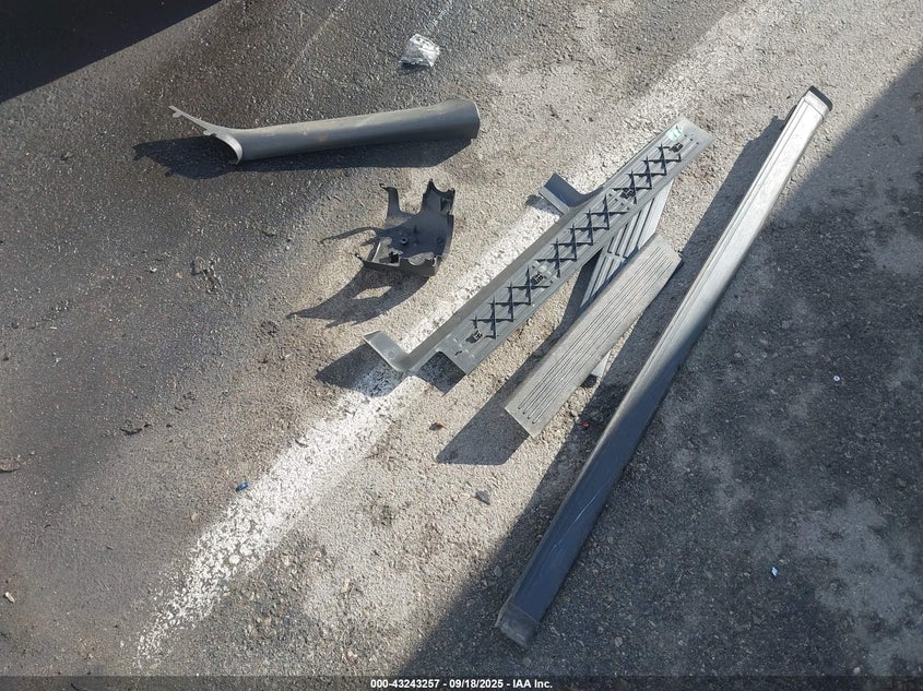 2004 Chevrolet Avalanche 1500 VIN: 3GNEK12T54G122214 Lot: 43243257