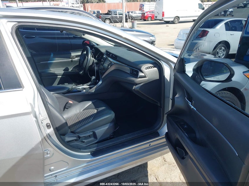 2019 TOYOTA CAMRY SE - 4T1B11HK0KU271598