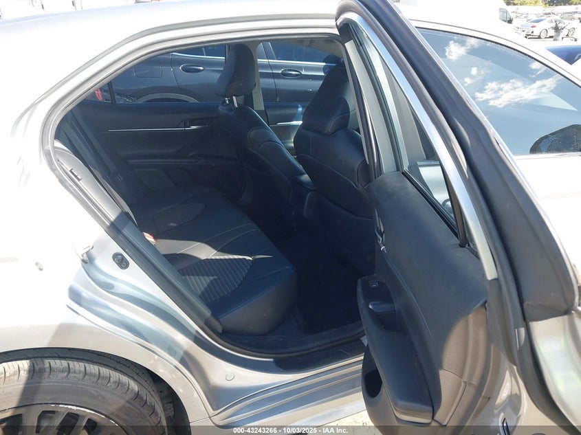 2019 TOYOTA CAMRY SE - 4T1B11HK0KU271598