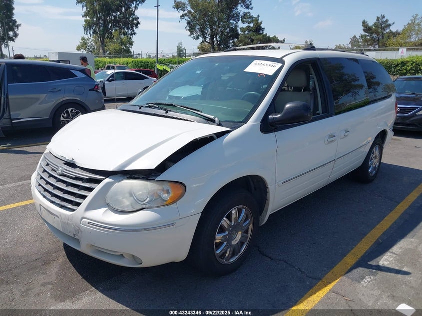 2C8GP64L75R261008 2005 CHRYSLER TOWN & COUNTRY photo no. 2