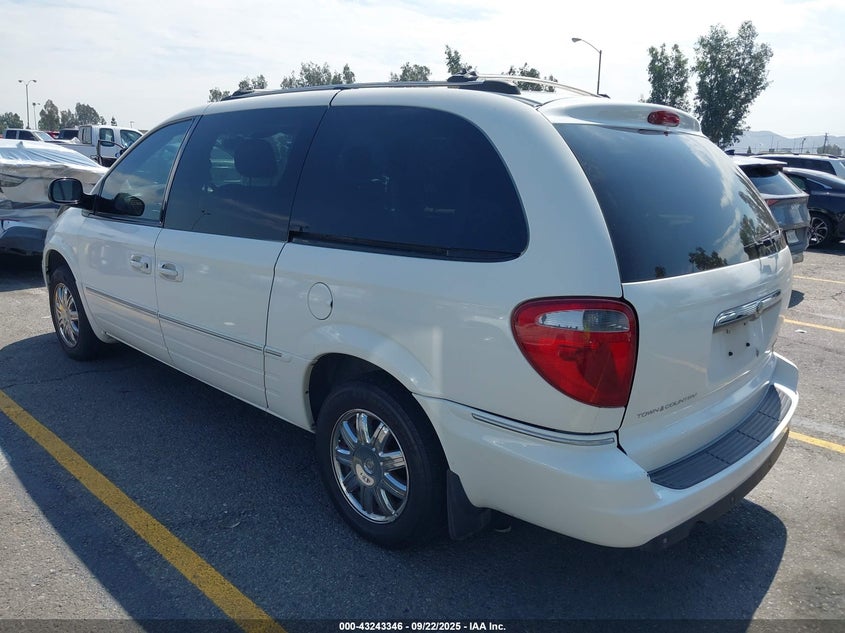 2C8GP64L75R261008 2005 CHRYSLER TOWN & COUNTRY photo no. 3